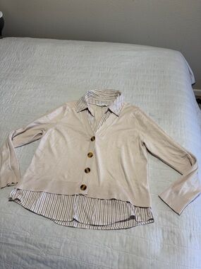 Sioni  Milano sweater beige and white striped.
